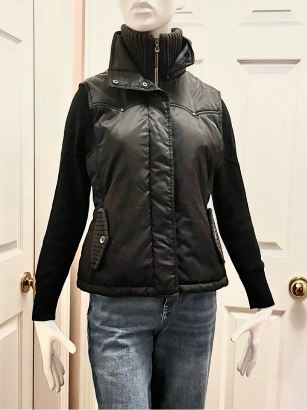 Esprit Y2K Black Fitted Puffer Vest High Collar L